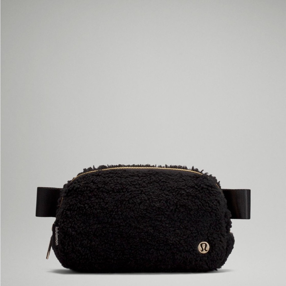 Lululemon Athletica Fleece Belt Bag